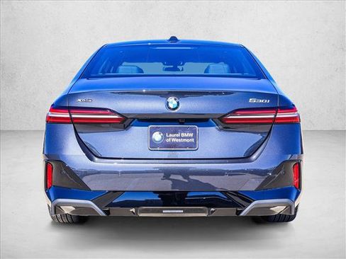 New 2026 BMW 530i xDrive w/ M Sport Package AWD/4WD image 6