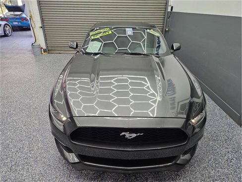 Used 2016 Ford Mustang Coupe RWD image 8