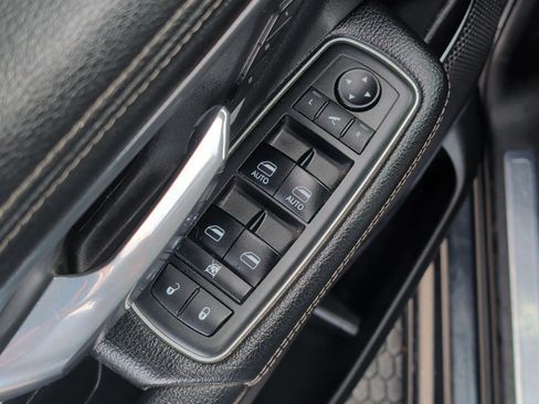 Used 2019 RAM 1500 Laramie w/ Sport Appearance Package RWD image 9