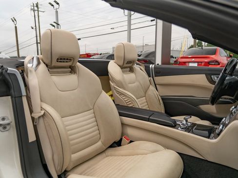 Used 2013 Mercedes-Benz SL 550 image 20