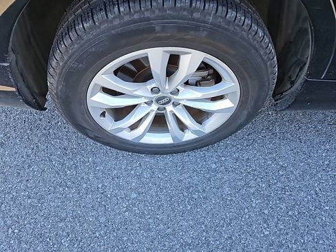 Used 2019 Audi Q7 3.0T Premium Plus w/ Premium Plus Package image 11