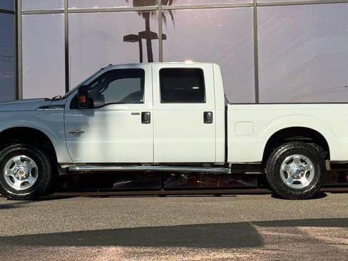 Used 2016 Ford F250 XLT w/ XLT Value Package image 5