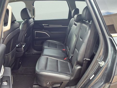 Used 2022 Kia Telluride LX image 23
