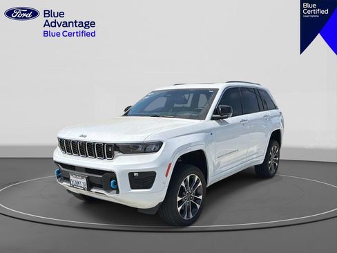 Used 2022 Jeep Grand Cherokee Overland w/ Advanced Protech Group III AWD/4WD image 3