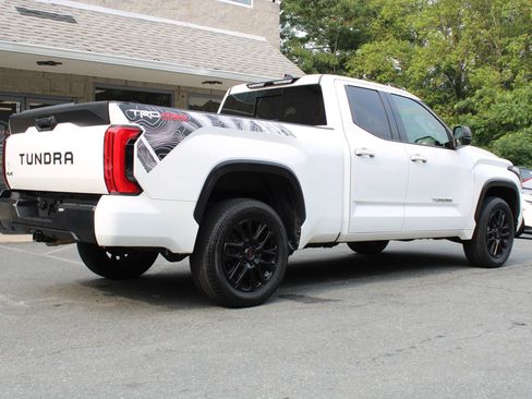 Used 2022 Toyota Tundra SR5 w/ SR5 Premium Package AWD/4WD image 7