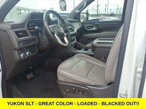 Used 2023 GMC Yukon SLT w/ SLT Premium Package image 15