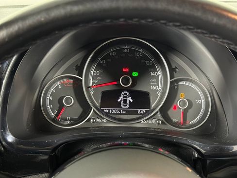 Used 2018 Volkswagen Beetle 2.0T S w/ Style & Comfort Package For S FWD image 13