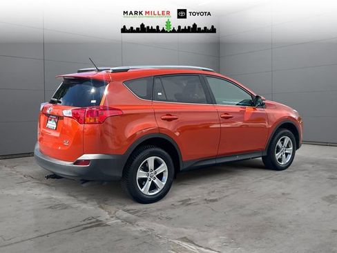 Used 2015 Toyota RAV4 XLE AWD/4WD image 5