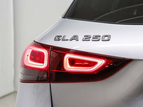 Certified 2023 Mercedes-Benz GLA 250 image 11