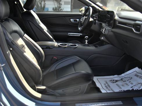 Used 2024 Ford Mustang GT Premium image 39