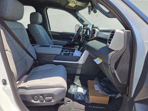 New 2026 Toyota Tundra Limited AWD/4WD image 28