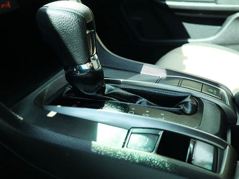 Used 2017 Honda Civic LX image 49