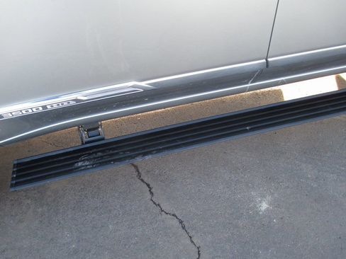 Used 2025 Chevrolet Silverado 3500 High Country w/ Technology Package image 17