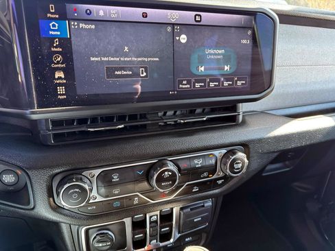 Used 2025 Jeep Wrangler Unlimited Sport S 4xe AWD/4WD image 13