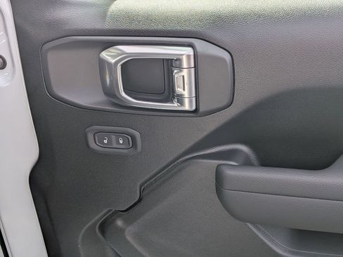 New 2026 Jeep Gladiator Sport AWD/4WD image 29