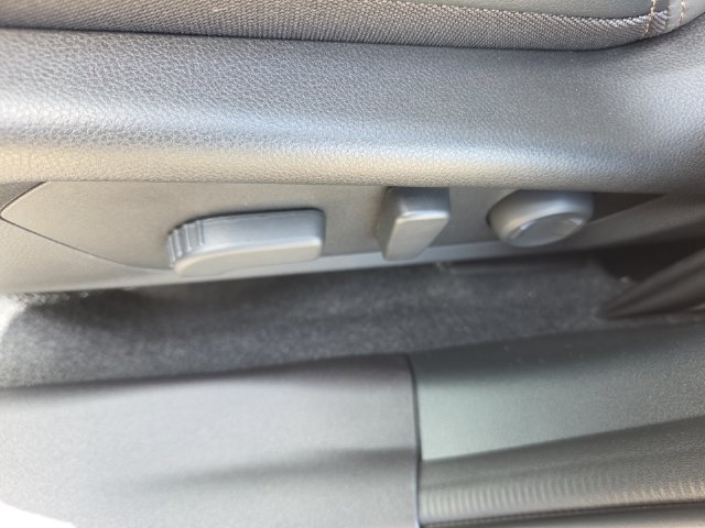 New 2026 Subaru Outback Limited AWD/4WD image 12