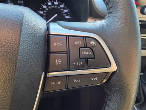 Used 2023 Toyota Sienna XLE image 15