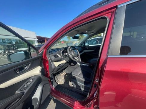 Used 2019 Subaru Ascent Premium image 10