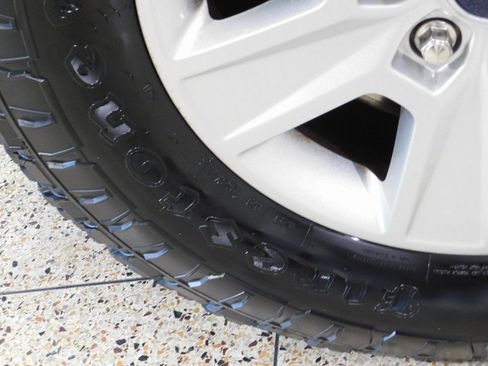 Used 2018 Ford F150 XLT w/ Heavy-Duty Payload Package image 92