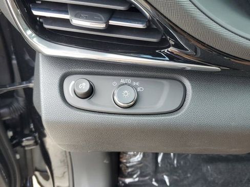 New 2026 Buick Envista Sport Touring image 29