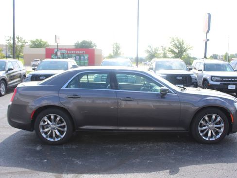 Used 2015 Chrysler 300 Limited w/ 300 Premium Group AWD/4WD image 6