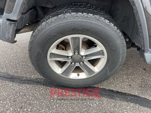 Used 2018 Jeep Wrangler Unlimited Sahara w/ Dual Top Group image 16