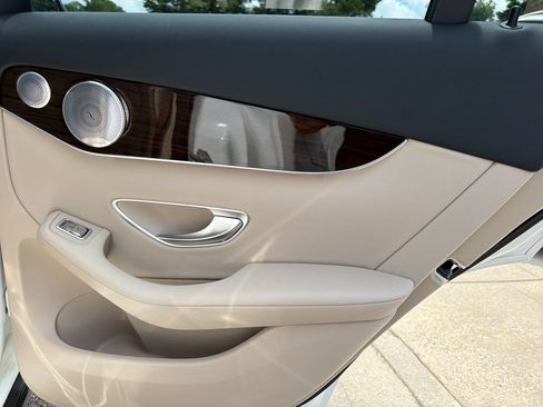 Used 2020 Mercedes-Benz GLC 300 image 42