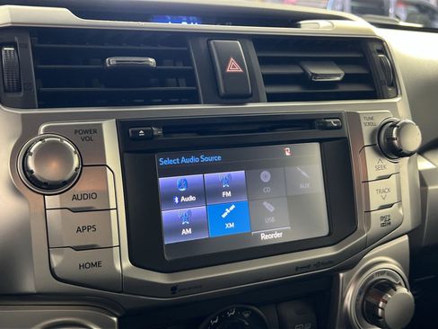 Used 2016 Toyota 4Runner SR5 Premium image 18