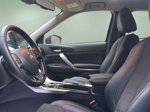 Used 2024 Mitsubishi Eclipse Cross SE image 13