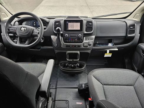 New 2025 RAM ProMaster 2500 w/ Quick Order Package 22G SLT image 16