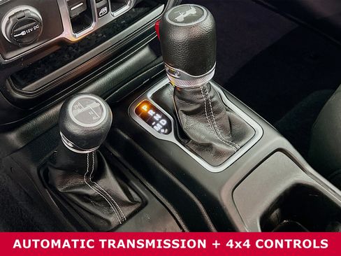 Used 2023 Jeep Wrangler Sahara w/ Cold Weather Group image 12