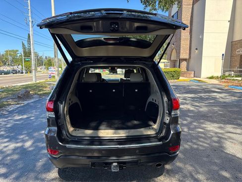 Used 2020 Jeep Grand Cherokee Limited w/ Trailer Tow Group IV image 12