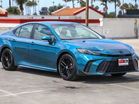 Certified 2026 Toyota Camry SE w/ Multimedia Upgrade Package FWD image 5