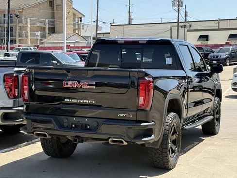 Used 2022 GMC Sierra 1500 AT4 w/ AT4 Preferred Package AWD/4WD image 4