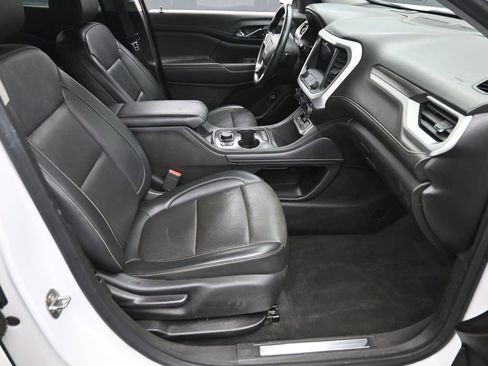 Used 2023 GMC Acadia SLT image 7