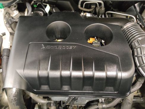 Used 2018 Ford Explorer XLT image 30