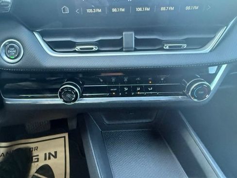 Certified 2025 Chevrolet Equinox LT AWD/4WD image 28