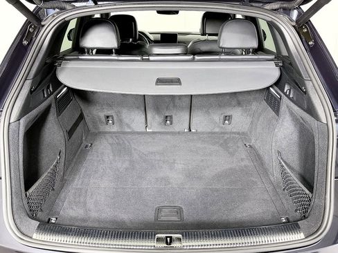 Used 2020 Audi SQ5 Premium w/ Convenience Package image 13