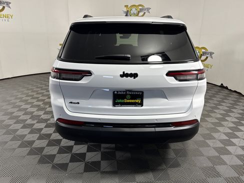 New 2025 Jeep Grand Cherokee L Altitude image 6
