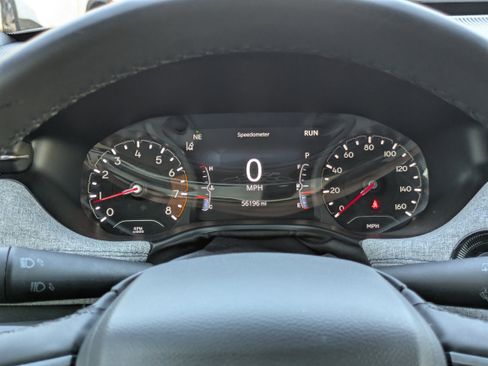 Used 2024 Jeep Compass Latitude image 21