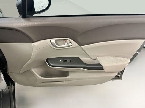Used 2012 Honda Civic LX image 31