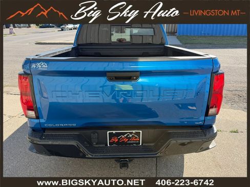 Used 2023 Chevrolet Colorado Z71 w/ Z71 Convenience Package 2 AWD/4WD image 8