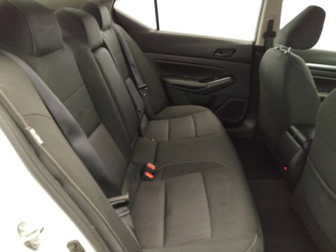 Used 2023 Nissan Altima 2.5 SV AWD/4WD image 19