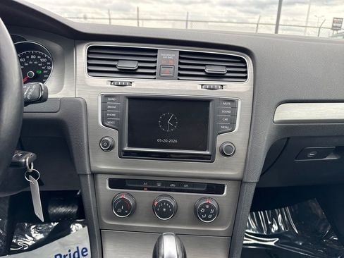 Used 2016 Volkswagen Golf S FWD image 13