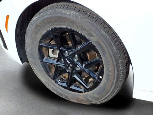 Used 2025 Kia K5 LXS FWD image 10