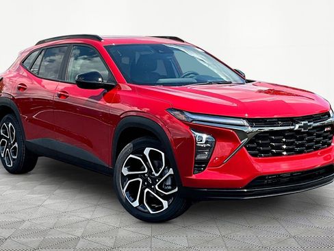 New 2026 Chevrolet Trax RS FWD image 2