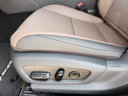 New 2025 Lexus ES 350 w/ Premium Package image 17