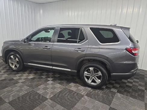 Used 2024 Honda Pilot EX-L image 4