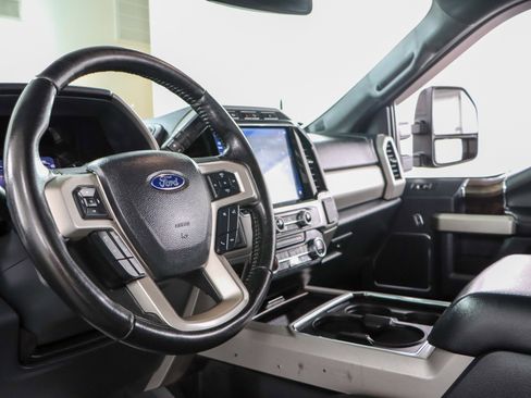 Used 2022 Ford F250 Lariat w/ Lariat Ultimate Package image 24