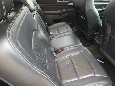 Used 2016 Ford Explorer Limited image 10